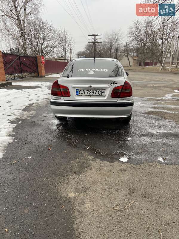 Лифтбек Mitsubishi Carisma 1999 в Шполе