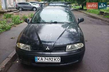 Седан Mitsubishi Carisma 2001 в Києві