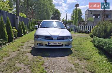 Седан Mitsubishi Carisma 2002 в Самборе