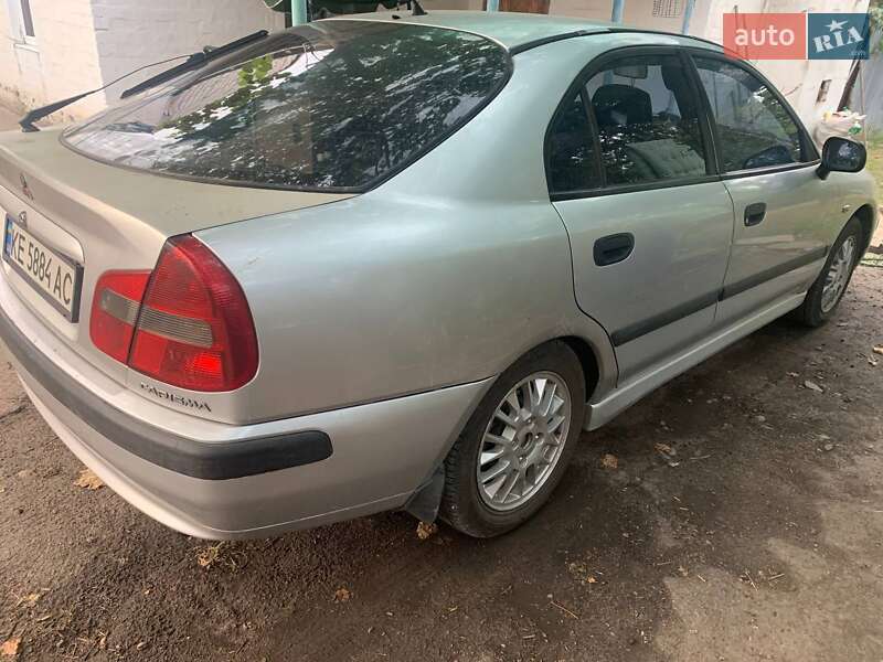 Ліфтбек Mitsubishi Carisma 2002 в Дніпрі