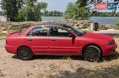 Седан Mitsubishi Carisma 2000 в 