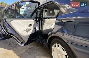 Лифтбек Mitsubishi Carisma 2002 в 