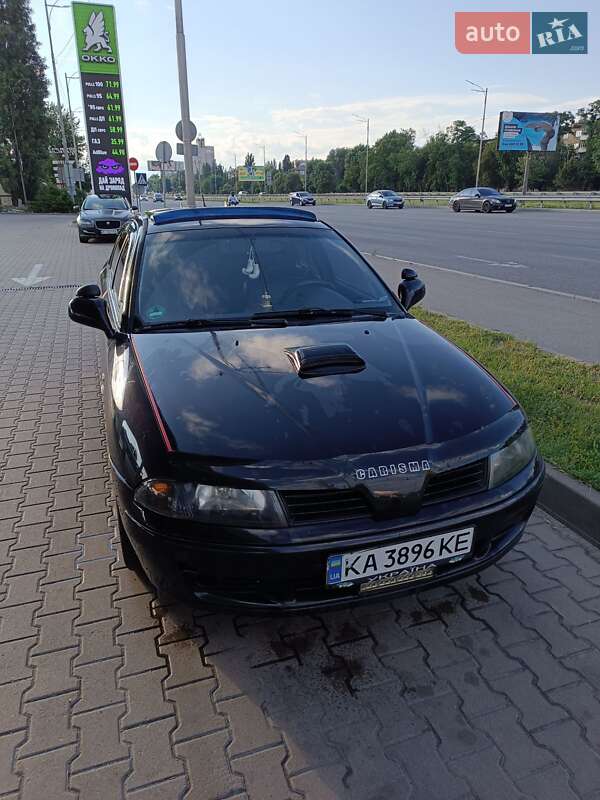 Mitsubishi Carisma 2003