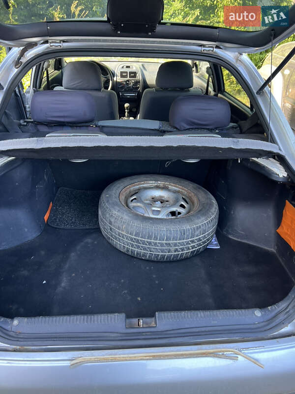 Седан Mitsubishi Carisma 1997 в Ивано-Франковске