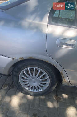 Лифтбек Mitsubishi Carisma 1998 в 