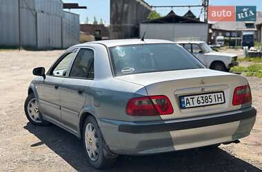 Седан Mitsubishi Carisma 2003 в Надворной