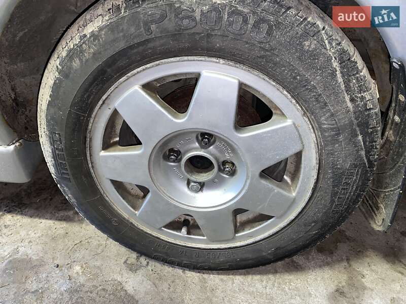 Ліфтбек Mitsubishi Carisma 1997 в Білій Церкві