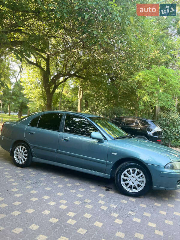 Лифтбек Mitsubishi Carisma 2003 в Одессе