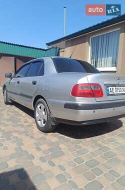 Седан Mitsubishi Carisma 2001 в 
