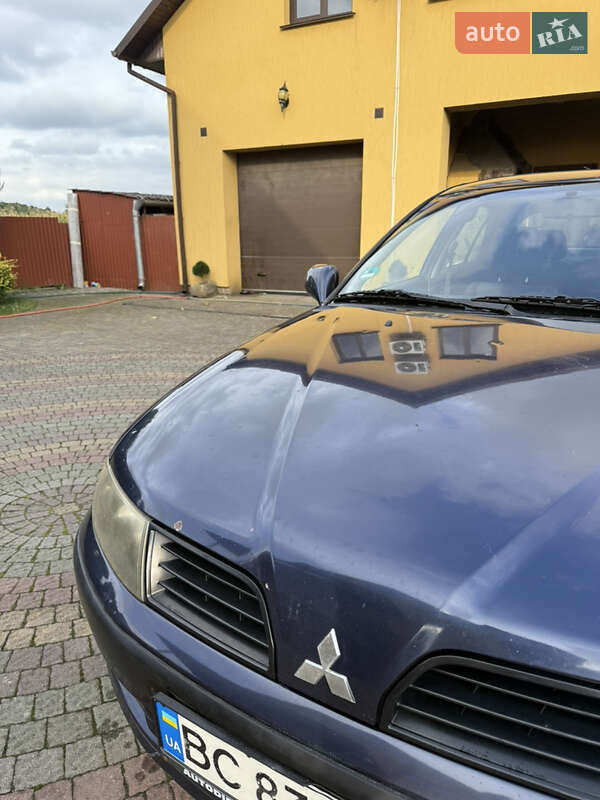 Седан Mitsubishi Carisma 2002 в Новом Роздоле