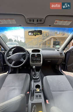 Седан Mitsubishi Carisma 2002 в Новому Розділі