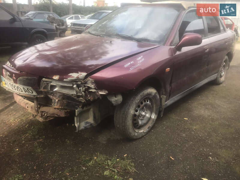 Седан Mitsubishi Carisma 1997 в Долине