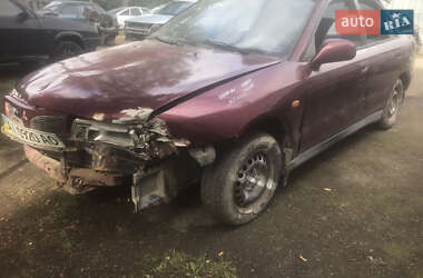 Седан Mitsubishi Carisma 1997 в 