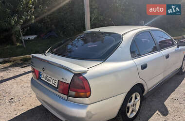 Лифтбек Mitsubishi Carisma 1996 в Киеве