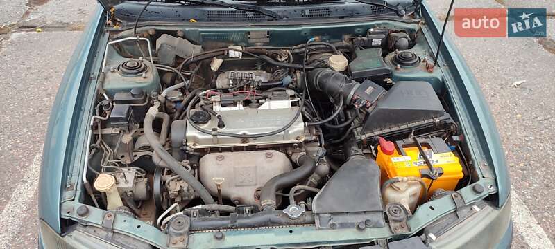 Седан Mitsubishi Carisma 2003 в Харкові