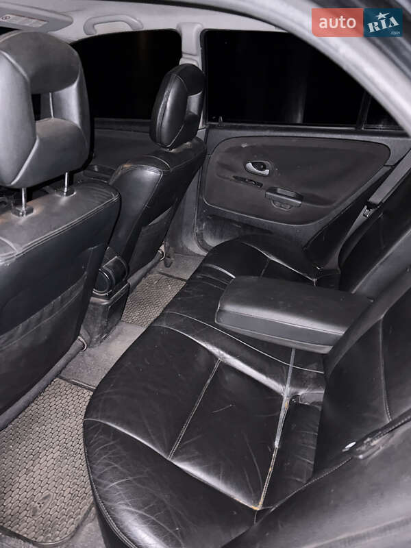 Седан Mitsubishi Carisma 2003 в Павлограде
