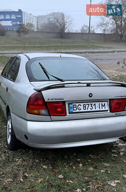 Седан Mitsubishi Carisma 1998 в Запоріжжі