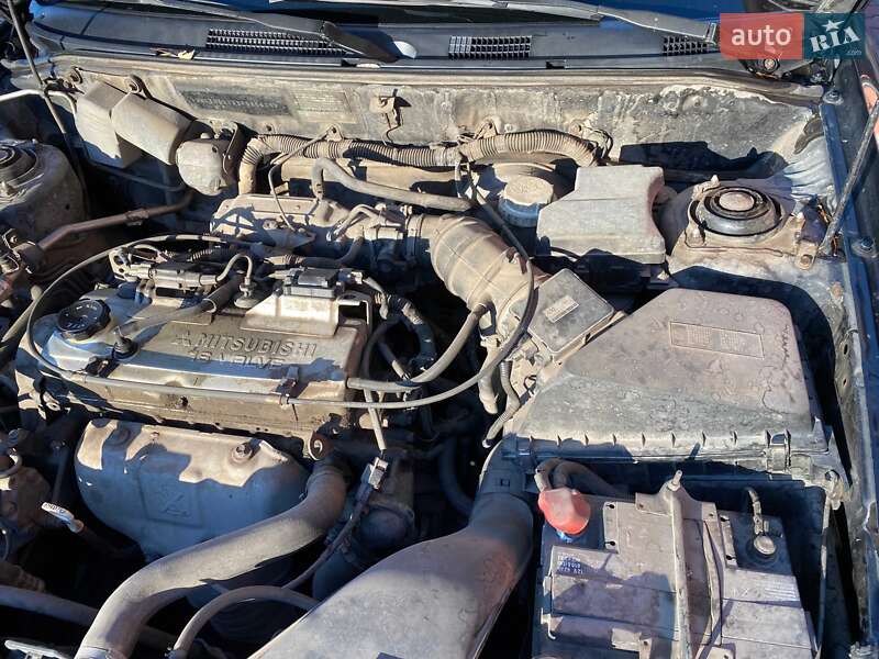 Седан Mitsubishi Carisma 2003 в Львове фото 5 Седан Mitsubishi Carisma 2003 в Львове