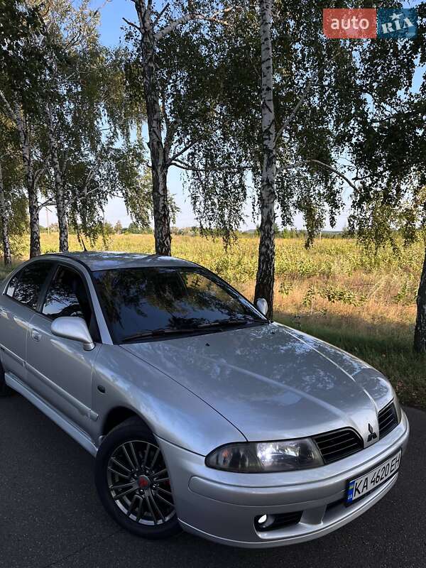 Лифтбек Mitsubishi Carisma 2003 в Переяславе