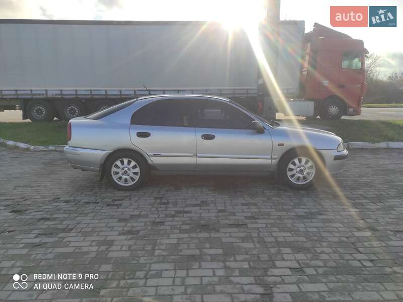 Ліфтбек Mitsubishi Carisma 2001 в Дубні