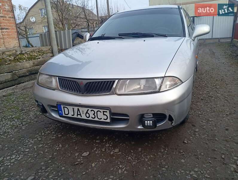 Mitsubishi Carisma 1999