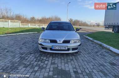 Лифтбек Mitsubishi Carisma 2001 в Дубно