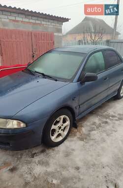 Седан Mitsubishi Carisma 2000 в Березані