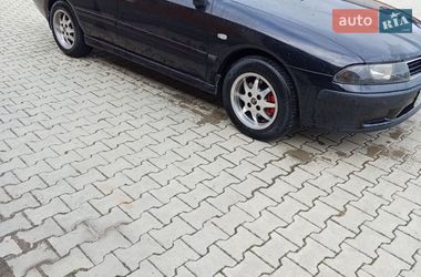 Ліфтбек Mitsubishi Carisma 2002 в Тернополі