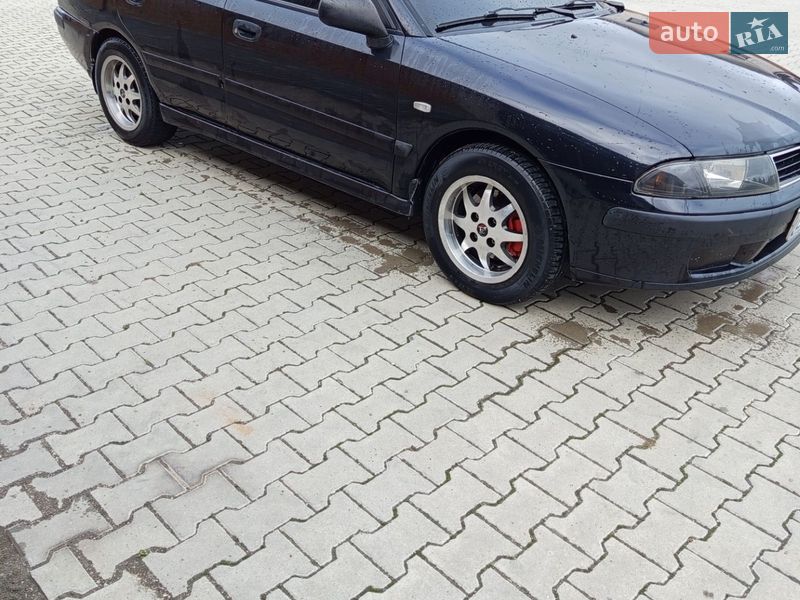 Mitsubishi Carisma 2002