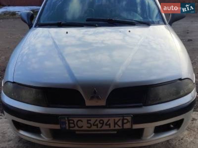 Лифтбек Mitsubishi Carisma 2002 в Львове