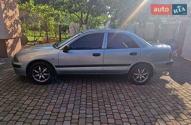 Седан Mitsubishi Carisma 2003 в Львове