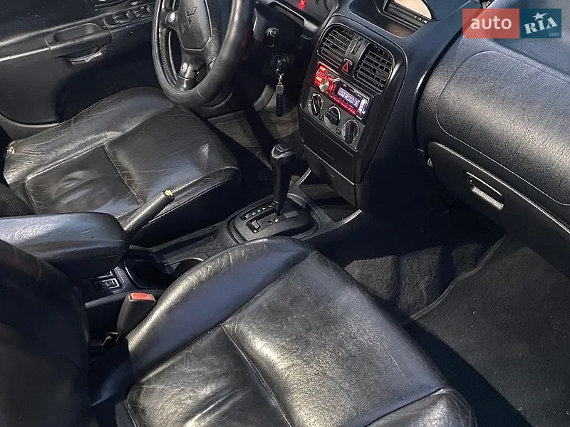 Mitsubishi Carisma 2001 VIN XMCLRDA2A2F000254 фото оголошення 6 з 42