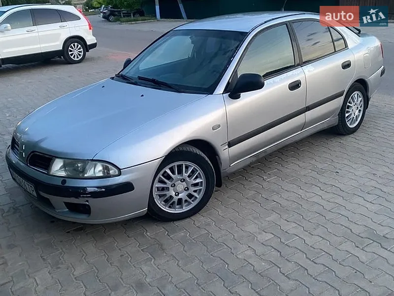 Mitsubishi Carisma 2001