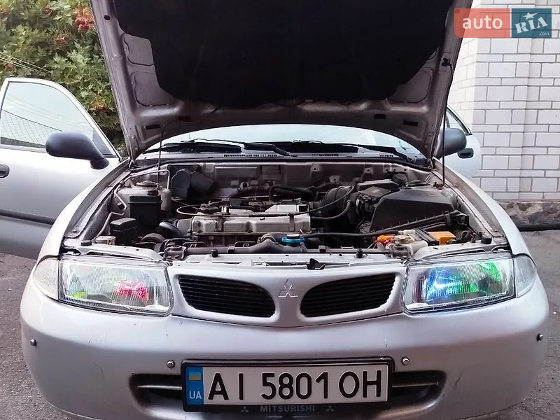 Mitsubishi Carisma 1999