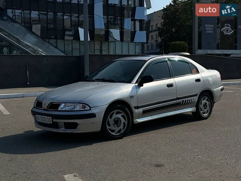 Mitsubishi Carisma 2001