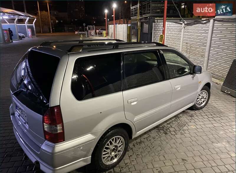 Мінівен Mitsubishi Chariot 1999 в Одесі