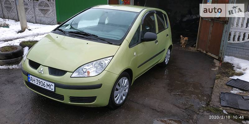 Хэтчбек Mitsubishi Colt 2005 в Мирнограде