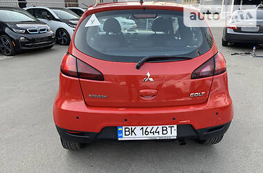 Хетчбек Mitsubishi Colt 2008 в  фото 6 Хетчбек Mitsubishi Colt 2008 в
