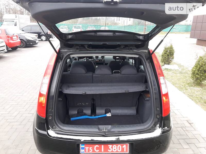 Мінівен Mitsubishi Colt 2006 в Луцьку