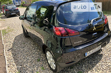 Хэтчбек Mitsubishi Colt 2009 в Черновцах