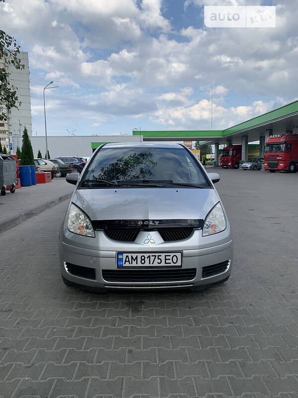 Хэтчбек Mitsubishi Colt 2007 в Житомире