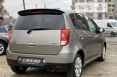 Хэтчбек Mitsubishi Colt 2010 в 