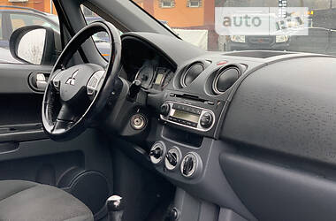 Хэтчбек Mitsubishi Colt 2010 в 