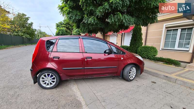 Хетчбек Mitsubishi Colt 2007 в Ужгороді