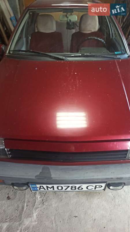 Хэтчбек Mitsubishi Colt 1987 в Коростышеве