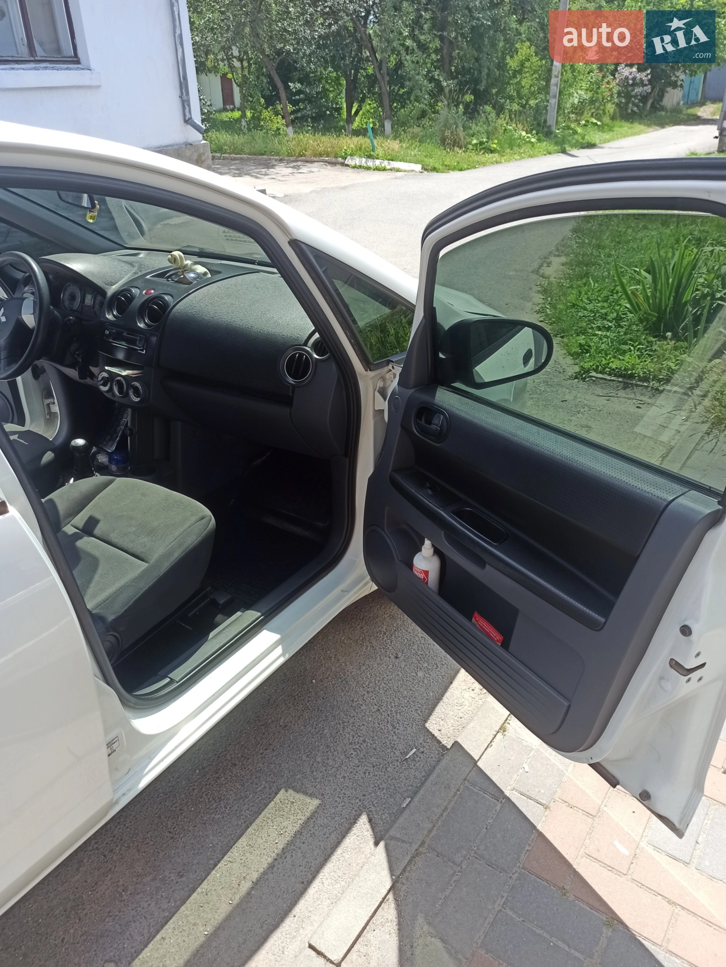 Mitsubishi Colt 2009 VIN XMCXJZ34A9F009375 фото оголошення 8 з 19