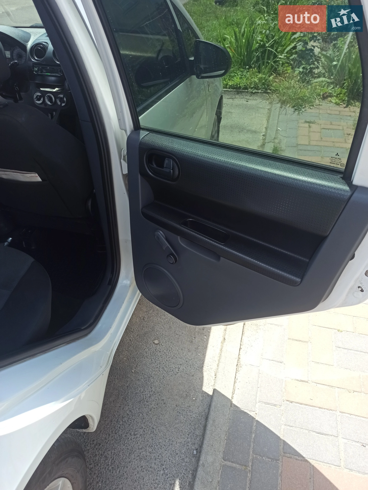 Mitsubishi Colt 2009 VIN XMCXJZ34A9F009375 фото оголошення 9 з 19