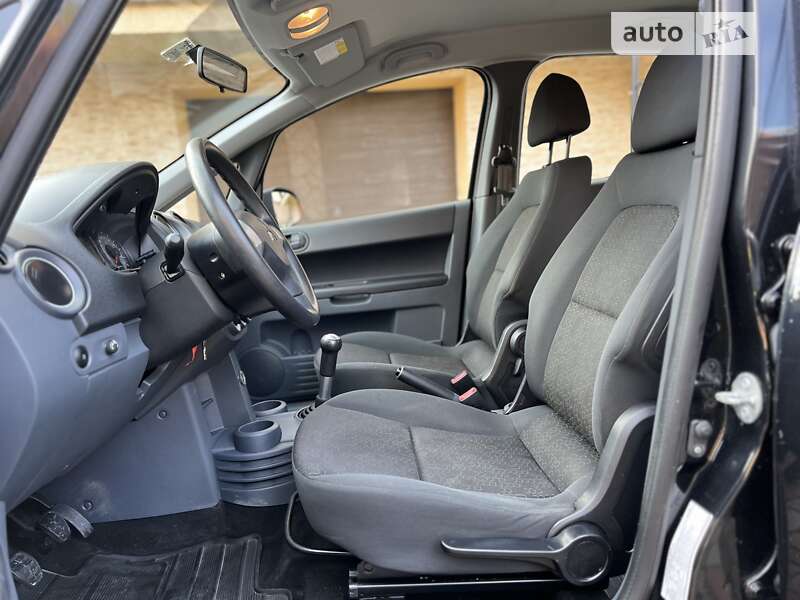 Хетчбек Mitsubishi Colt 2009 в Чернівцях