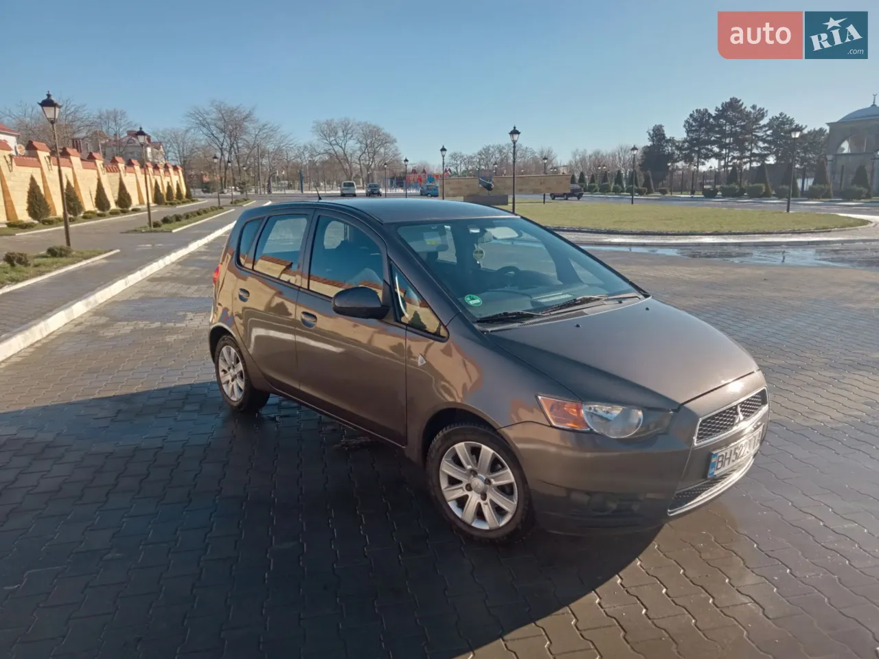 2011 Mitsubishi Colt - мініатюра 13