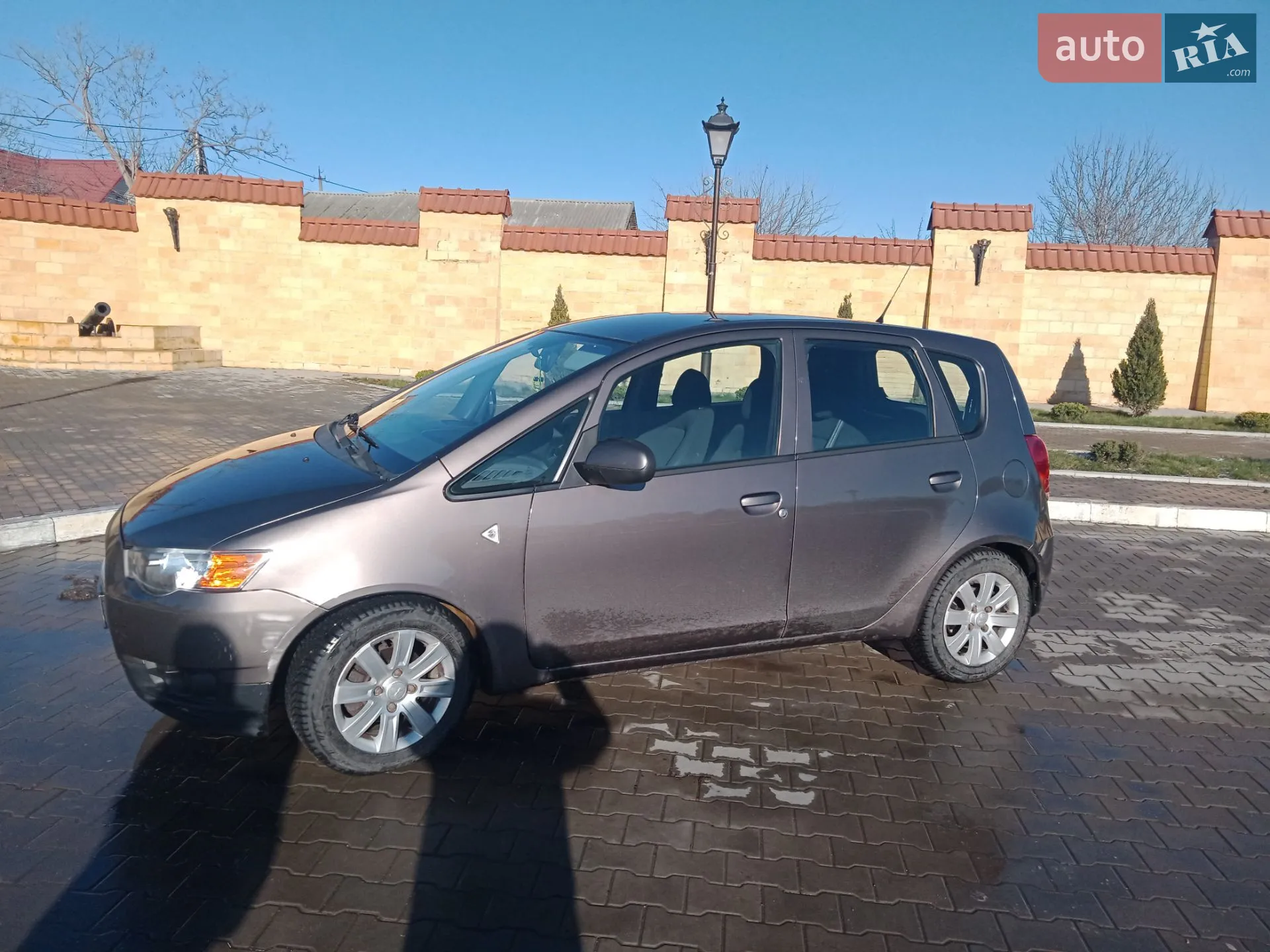 2011 Mitsubishi Colt - мініатюра 15